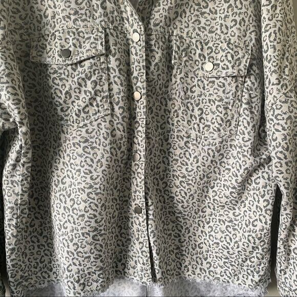 ZARA-OVERSIZED Animal Print Button Down Denim Top (Size:Small) - Picture 6 of 8